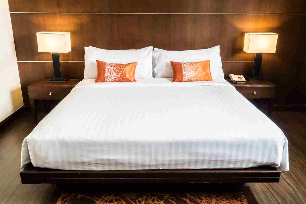 barang yang harus dibawah saar pindah rumah yaitu tempat tidur