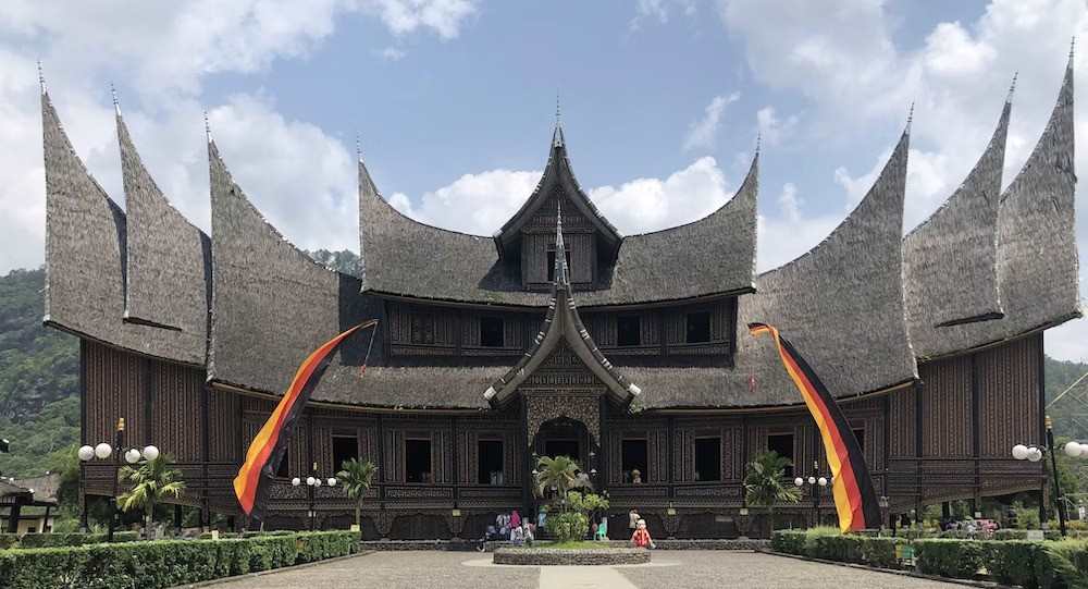 ongkir jne jakarta padang