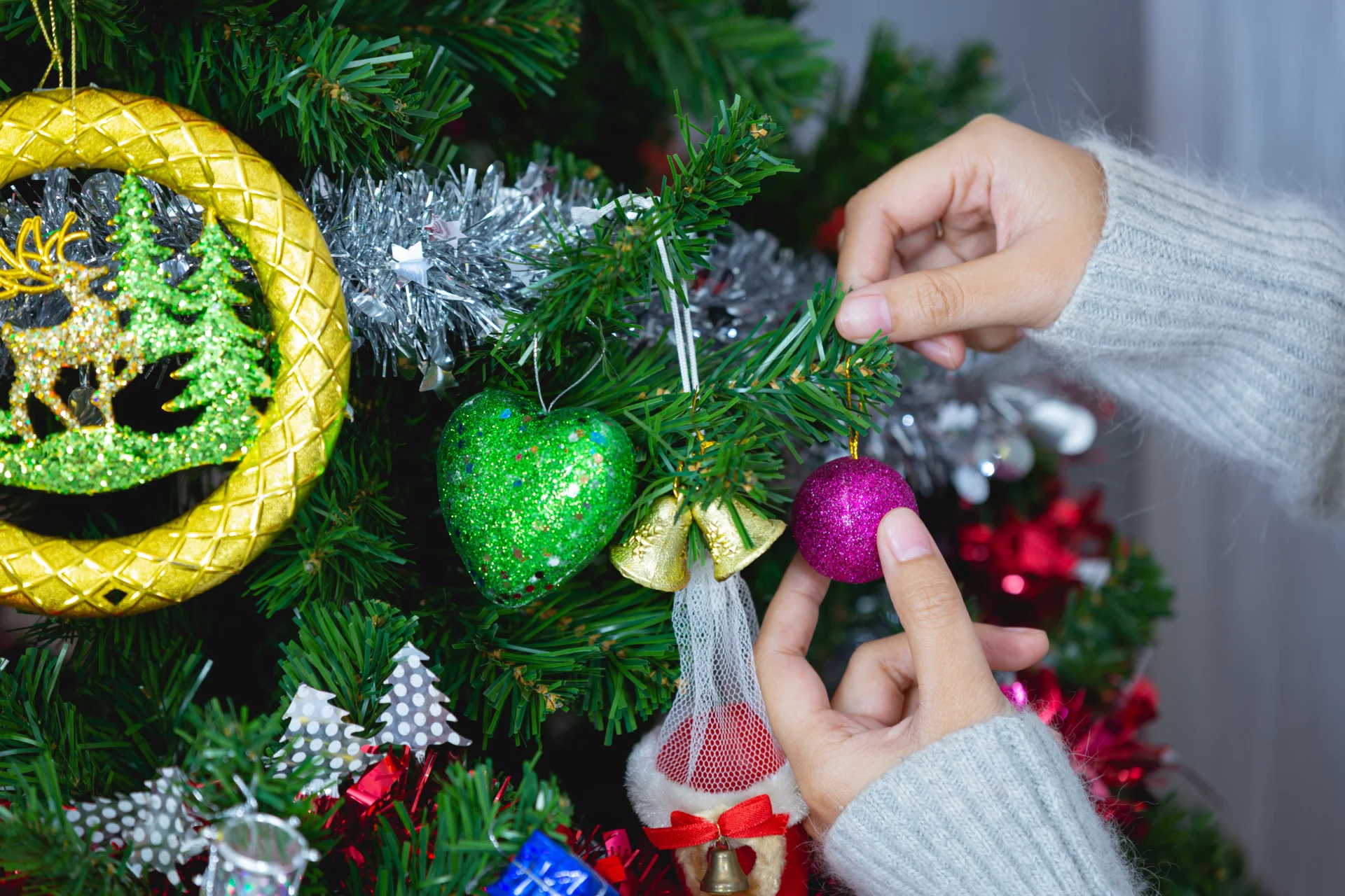 Bead Garland Slinger