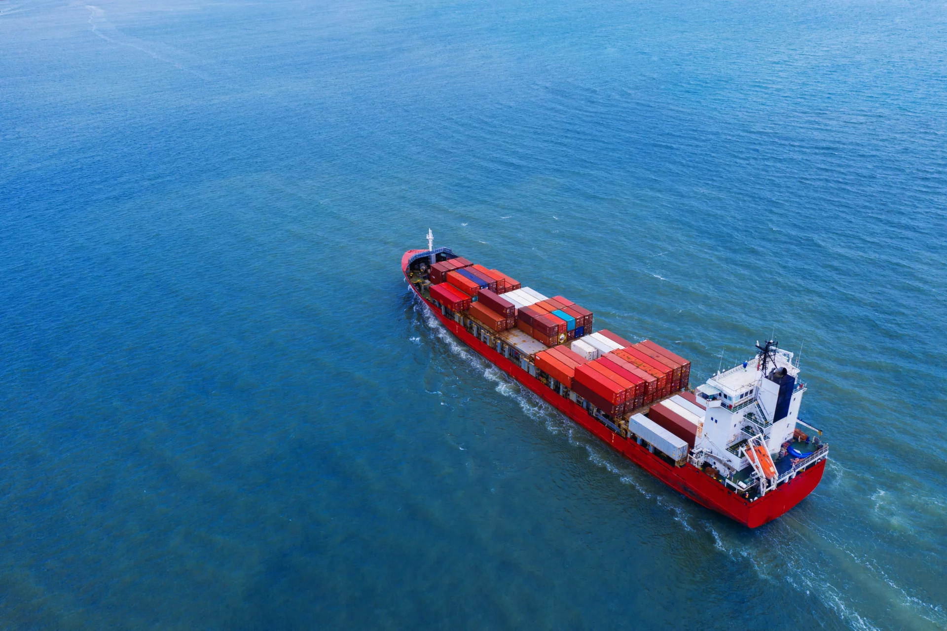 Jenis Kapal yang Melintas di Selat Hormuz